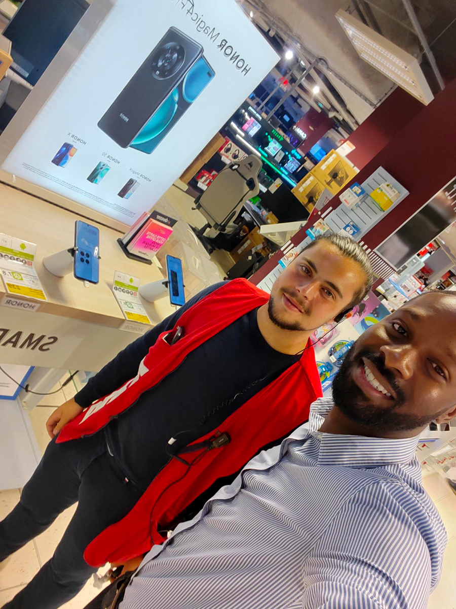 Dispositif force de vente structurelle imaginé par STRADA Marketing pour la marque high-tech HONOR